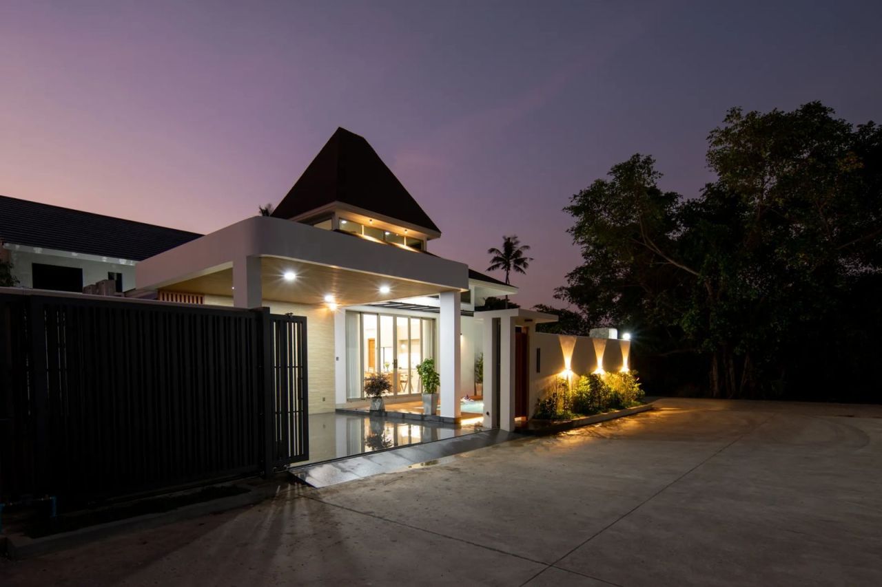 Villa a Phuket, Thailandia, 215 m² - foto 1