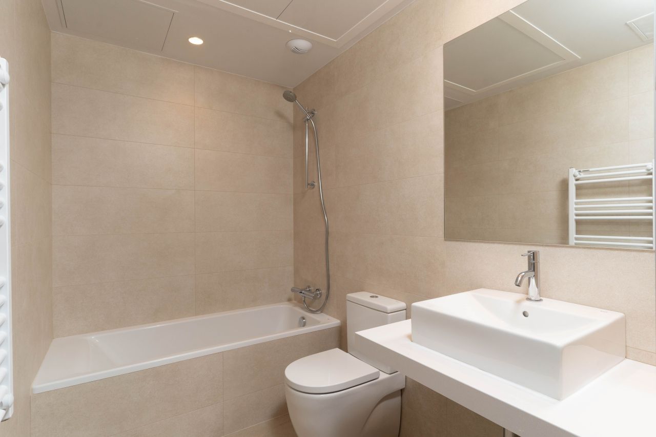 Appartement à Sabadell, Espagne, 83 m² - image 9