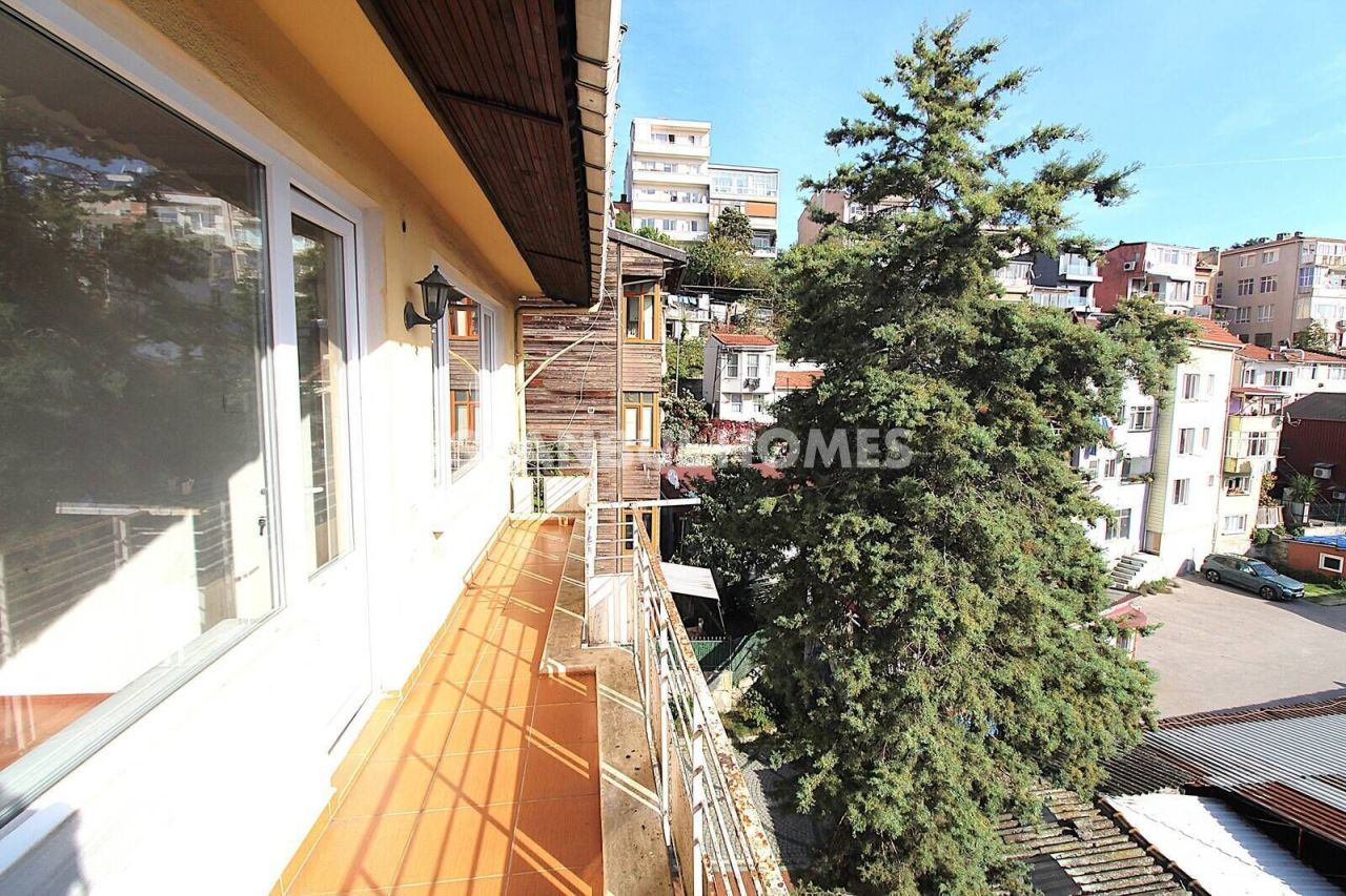 Apartment in Istanbul, Turkey, 135 m² - picture 19