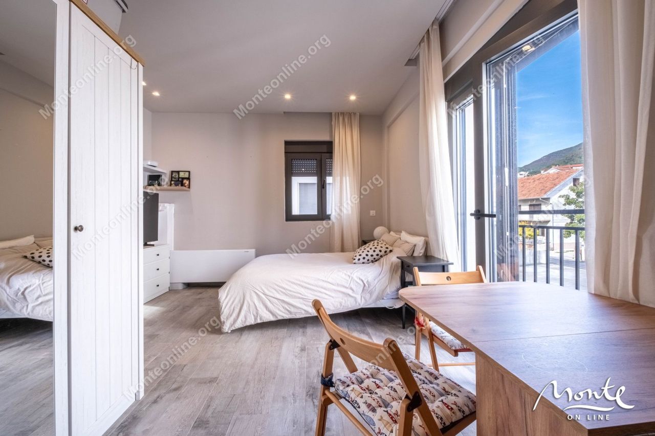 Appartamenti a Tivat, Montenegro, 24.5 m² - foto 5