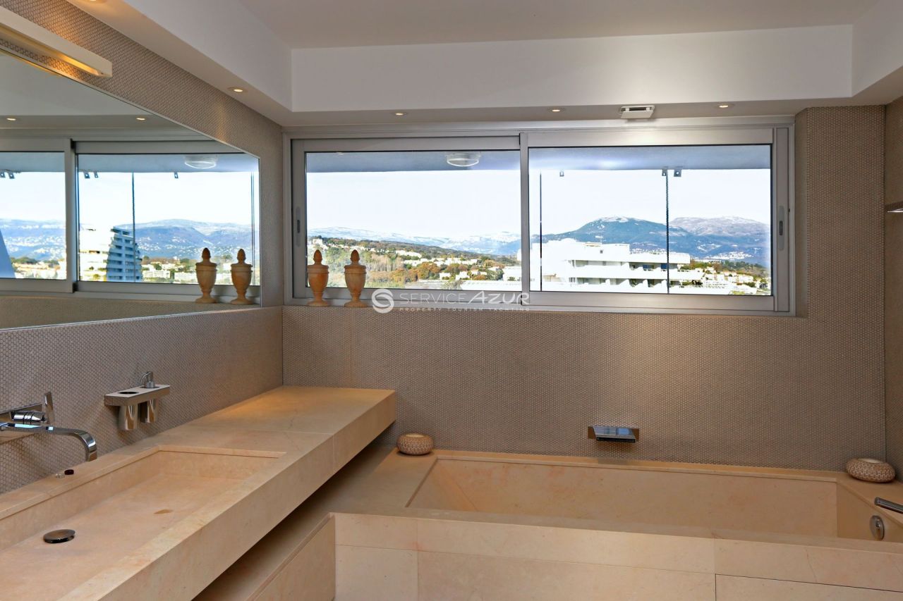 Appartamenti a Villeneuve-Loubet, Francia, 130 m² - foto 9