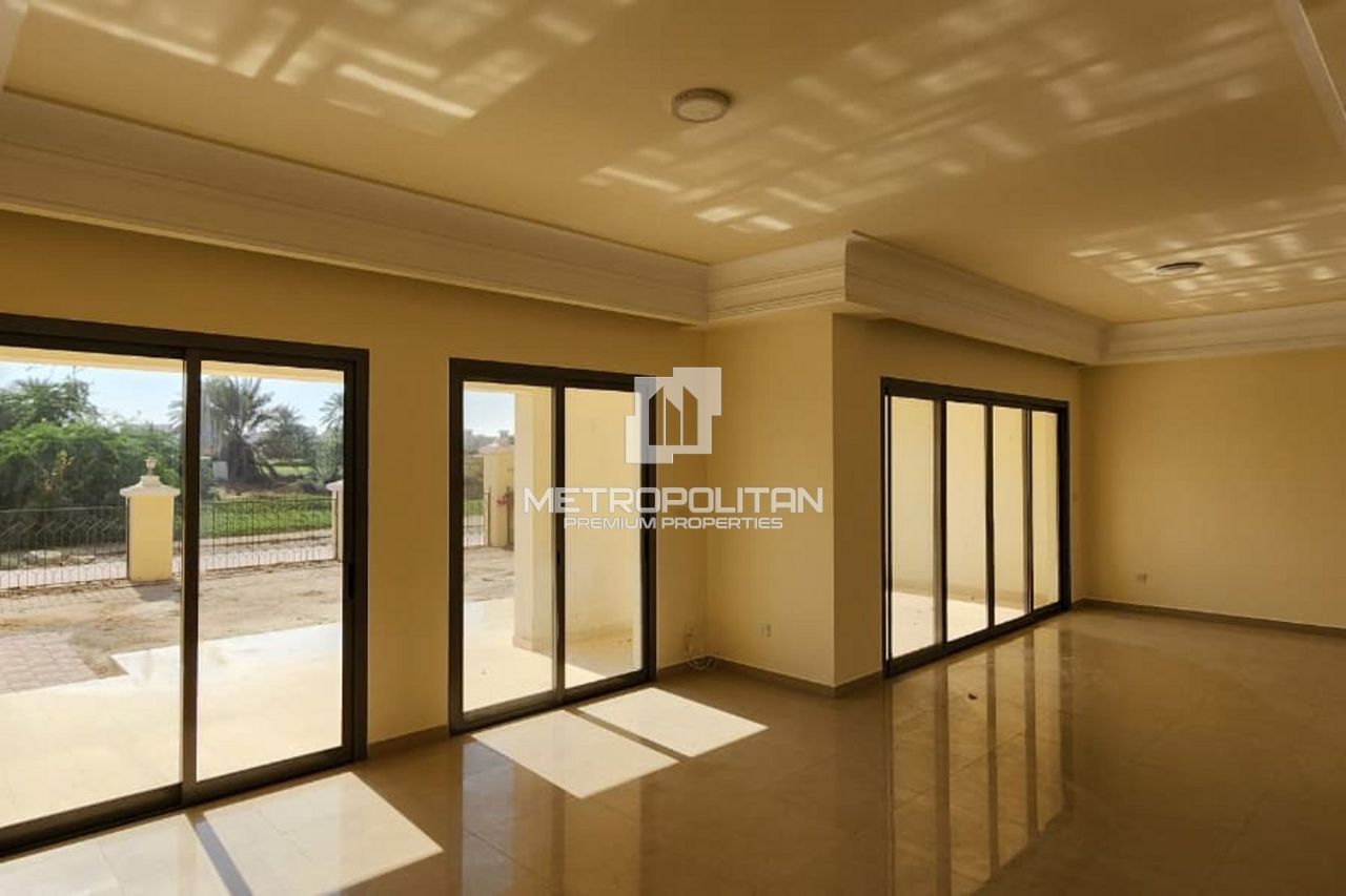 Villa in Ra’s al-Chaima, VAE, 250 m² - Foto 1