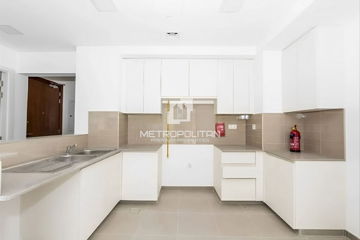 Casa adosada en Dubái, EAU, 202 m² - imagen 5