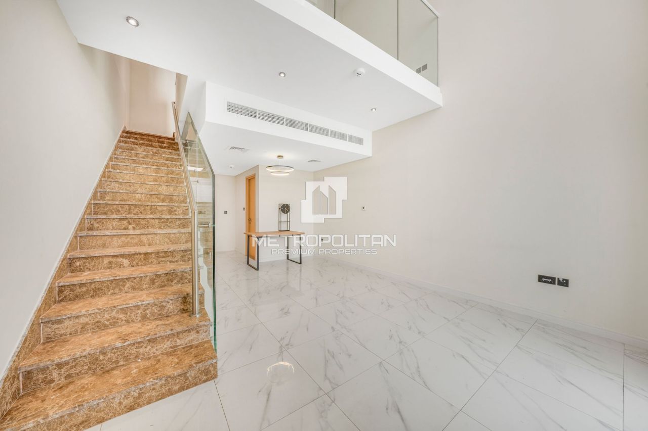 Casa adosada en Dubái, EAU, 65 m² - imagen 9