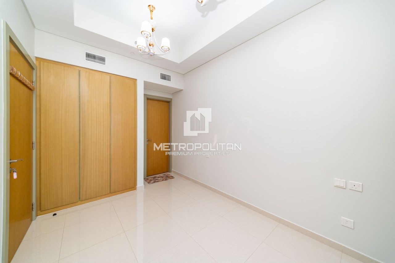 Apartment in Dubai, UAE, 77 m² - picture 12