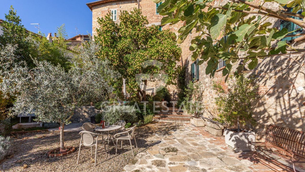 Apartment in Cetona, Italy, 164.1 m² - picture 3