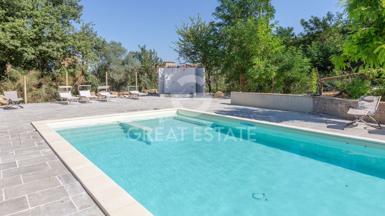 Hotel in Citta della Pieve, Italy, 973.55 m² - picture 10