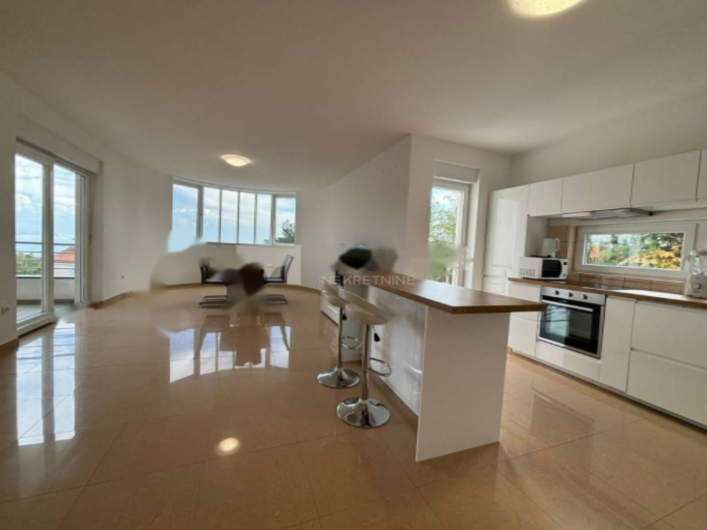 Flat in Opatija, Croatia, 130 m² - picture 1