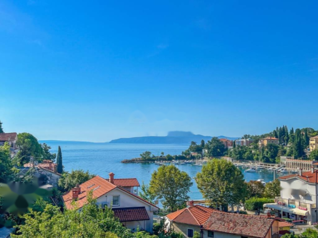 Haus in Opatija, Kroatien, 482 m² - Foto 1