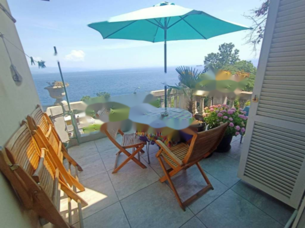 Flat in Opatija, Croatia, 126 m² - picture 1