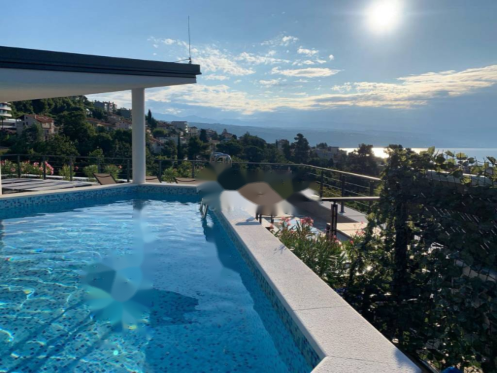 Casa a Opatija, Croazia, 641 m² - foto 2