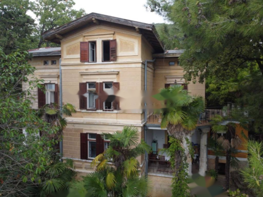 Flat in Opatija, Croatia, 190 m² - picture 3