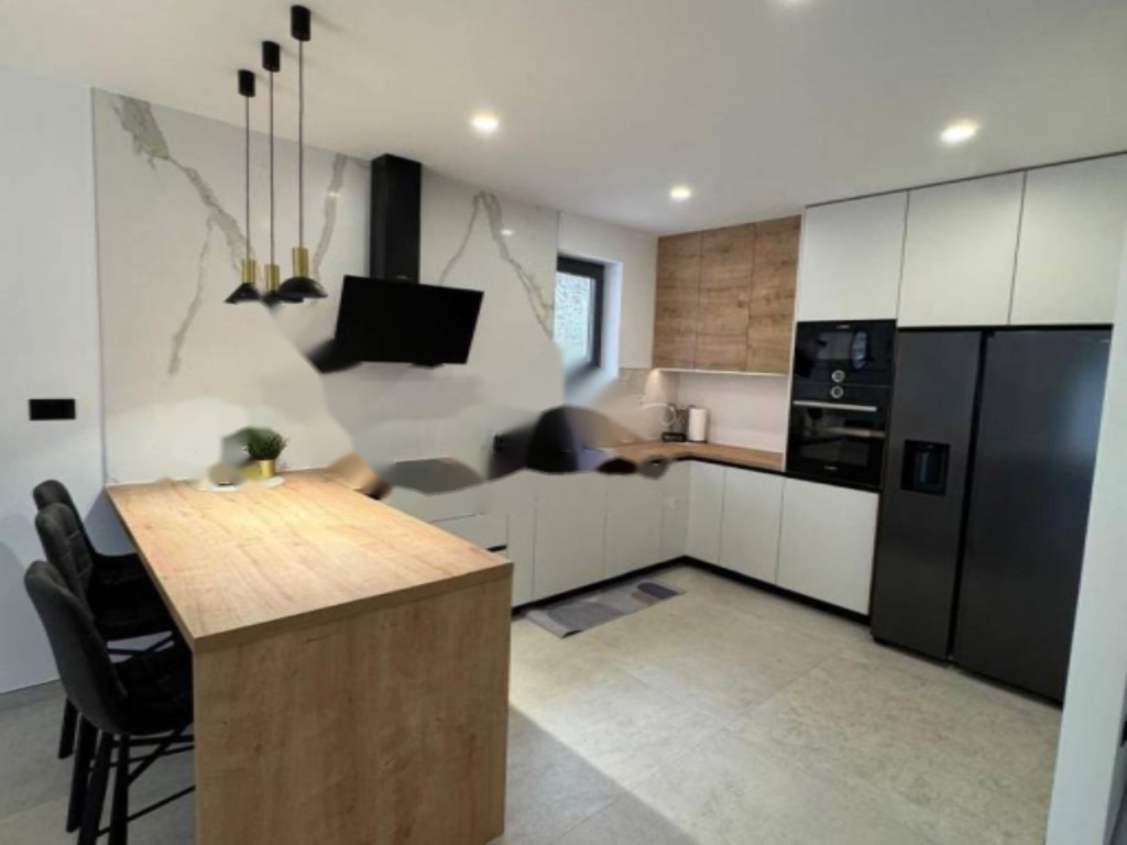 Flat in Opatija, Croatia, 162 m² - picture 3