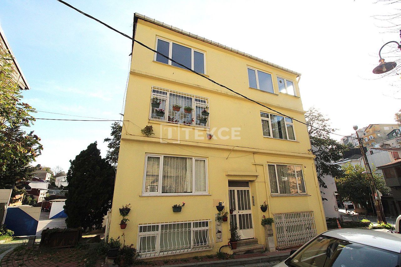 Apartment in Istanbul, Turkey, 135 m² - picture 1