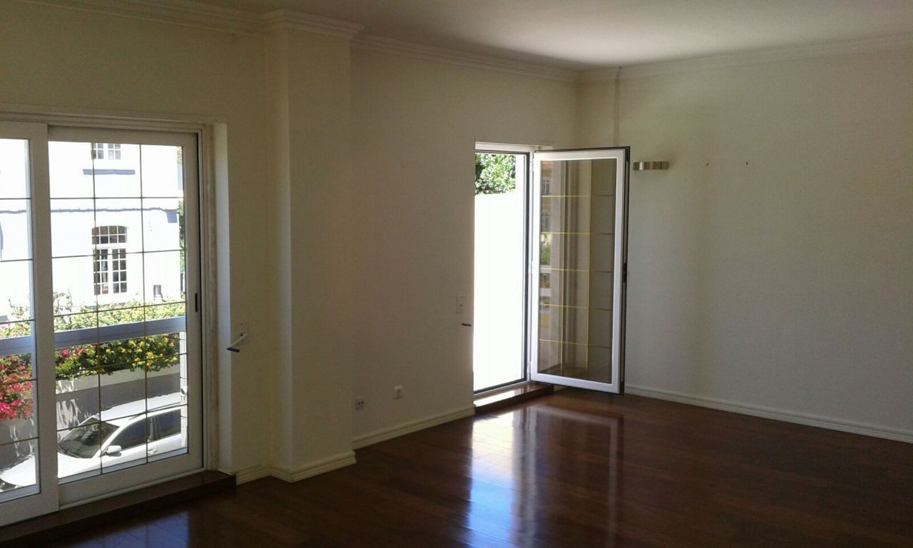 Appartement à Estoril, Portugal, 123 m² - image 6