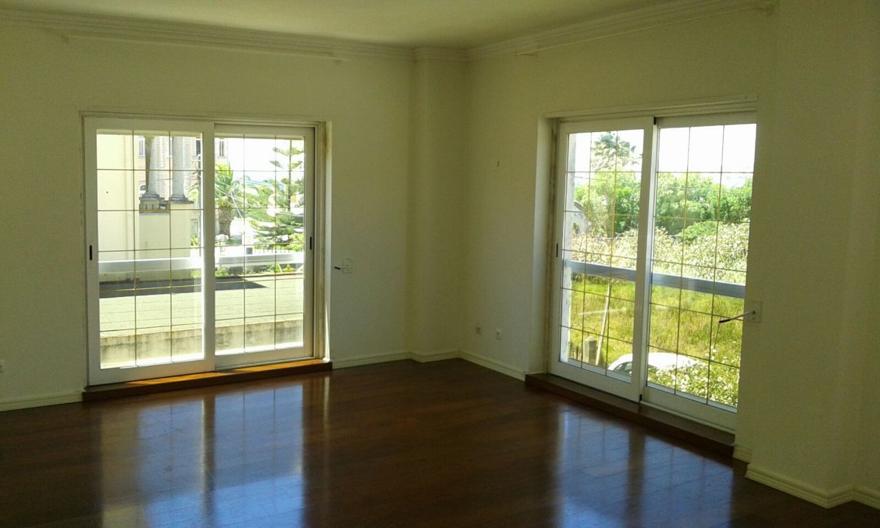 Appartement à Estoril, Portugal, 123 m² - image 5