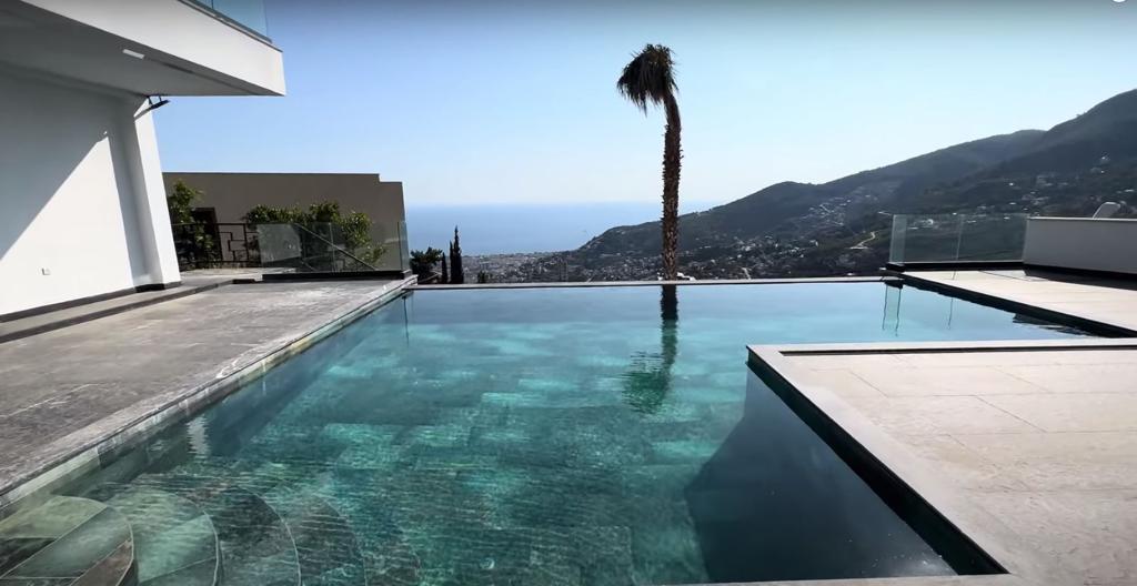 Villa à Alanya, Turquie, 680 m² - image 2