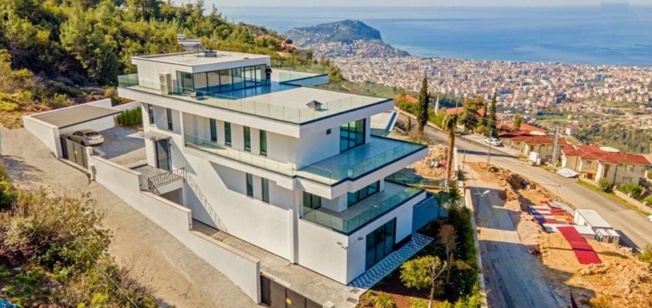 Villa à Alanya, Turquie, 680 m² - image 1