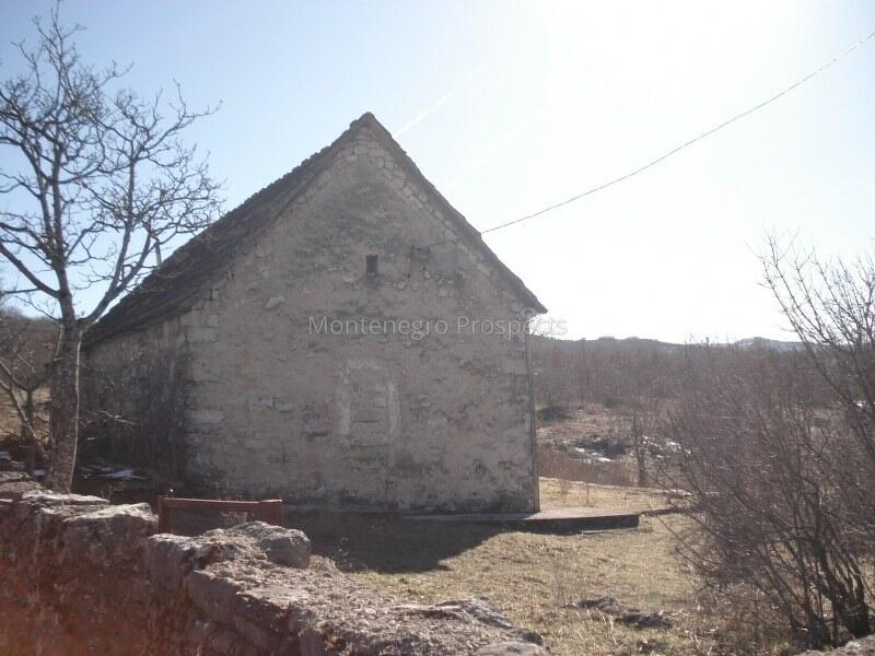 Land in Niksic, Montenegro, 170 000 m² - picture 17