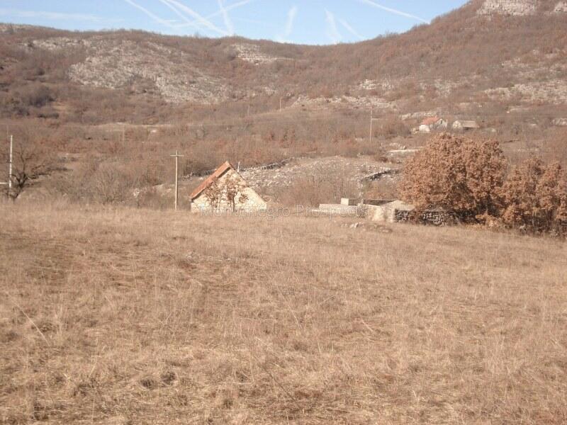 Land in Niksic, Montenegro, 170 000 m² - picture 14