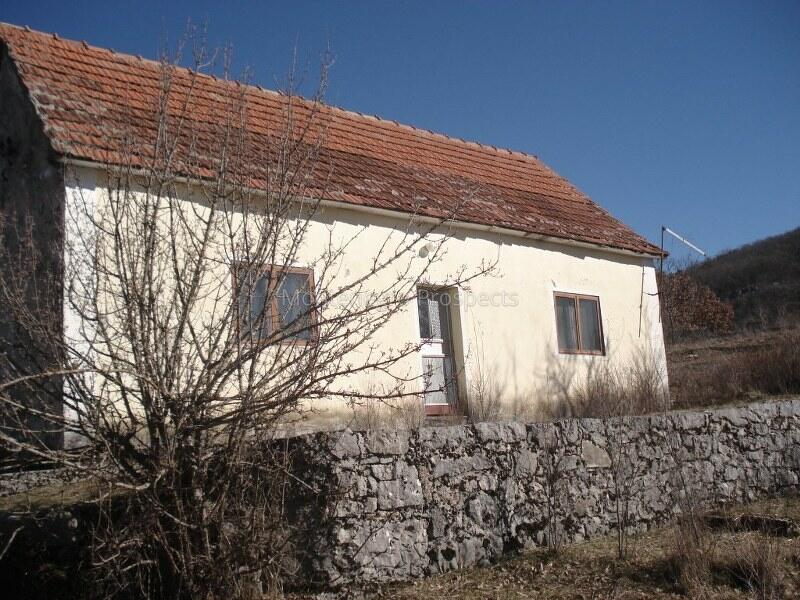 Land in Niksic, Montenegro, 170 000 m² - picture 16