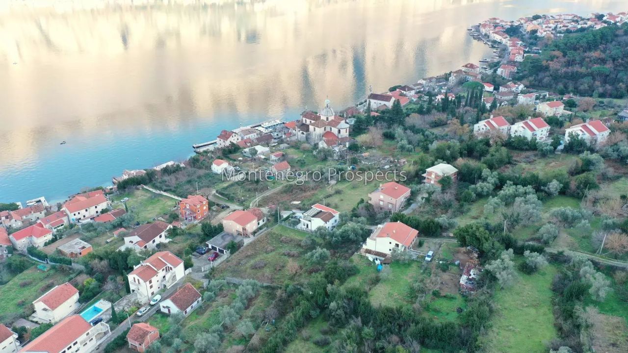 Grundstück in Prkanj, Montenegro, 600 m² - Foto 4