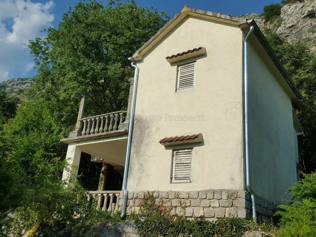 Terreno en Dobrota, Montenegro, 1 892 m² - imagen 5