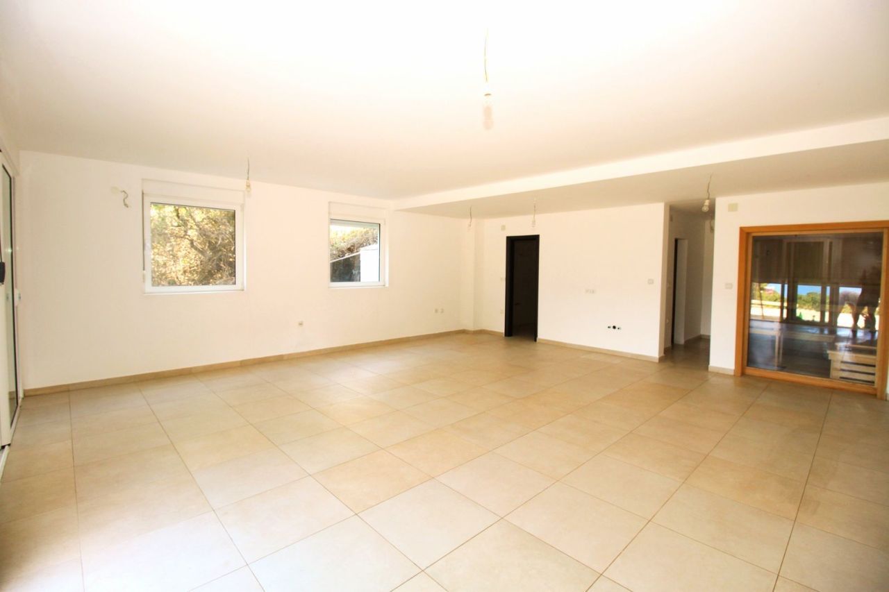 Haus in Utjeha, Montenegro, 226 m² - Foto 13