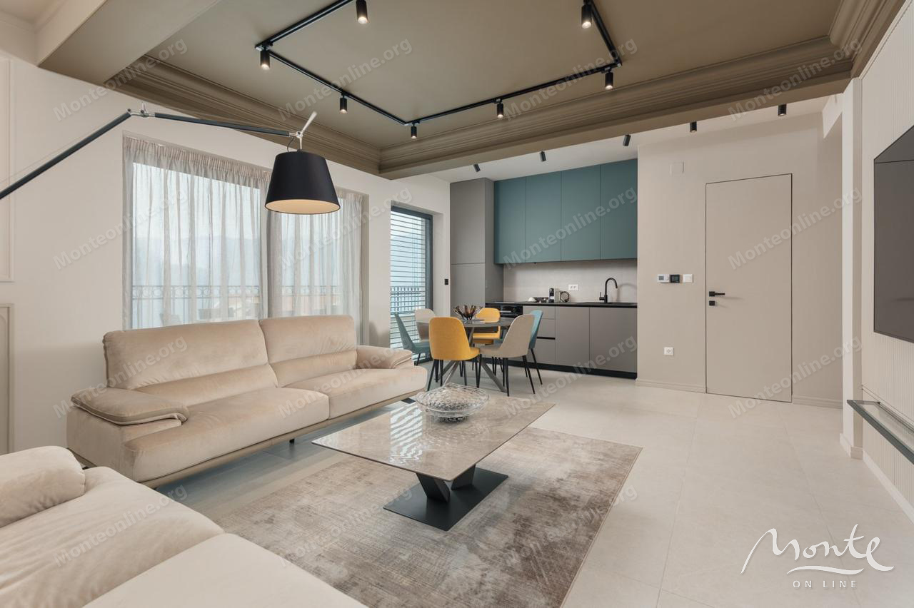 Appartement à Dobrota, Monténégro, 204 m² - image 3