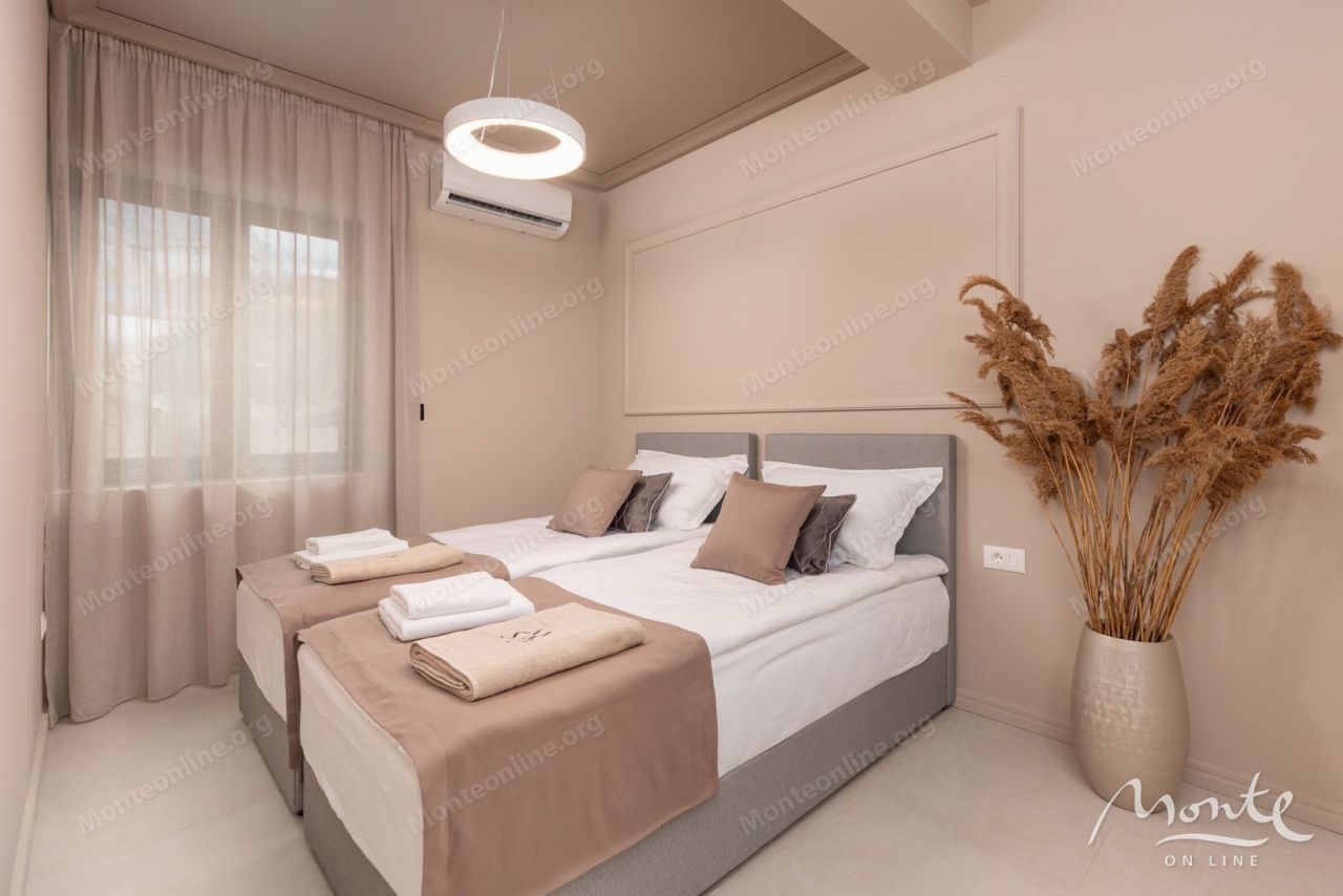 Appartamenti a Dobrota, Montenegro, 191 m² - foto 10