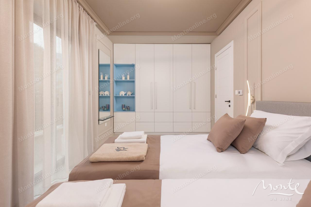 Appartement à Dobrota, Monténégro, 204 m² - image 11