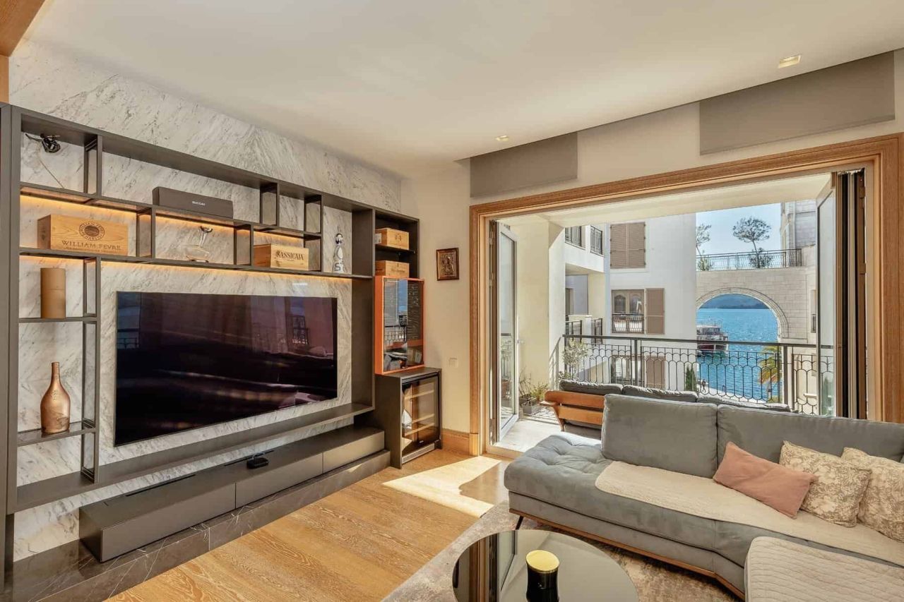 Apartment in Tivat, Montenegro, 117 m² - picture 5