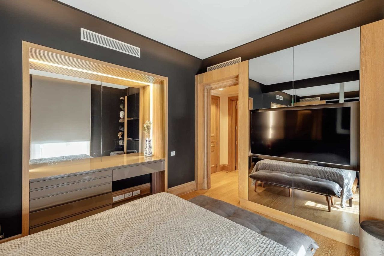 Apartment in Tivat, Montenegro, 117 m² - picture 10