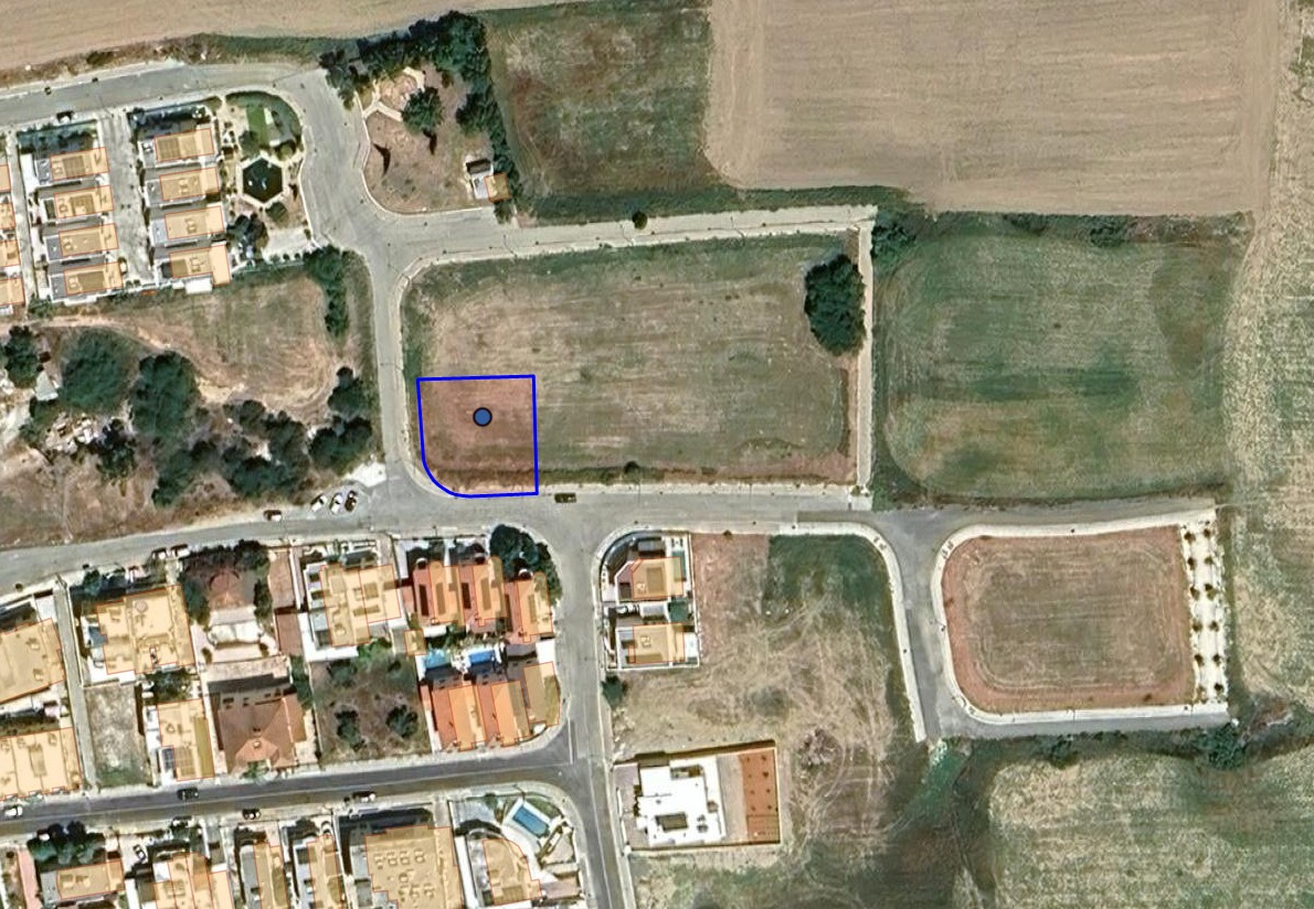 Terrain à Larnaca, Chypre, 636 m² - image 1
