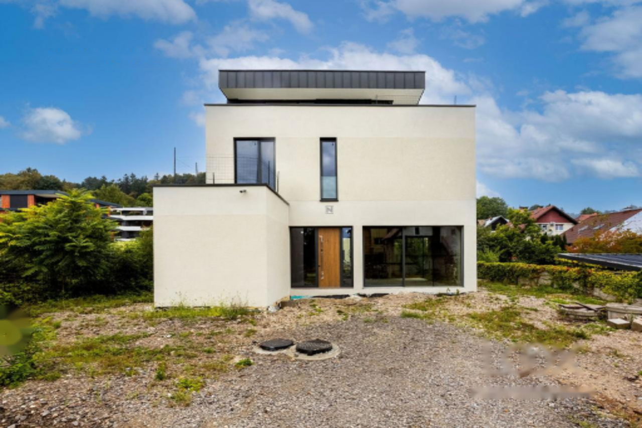 House in Ljubljana, Slovenia, 469 m² - picture 5