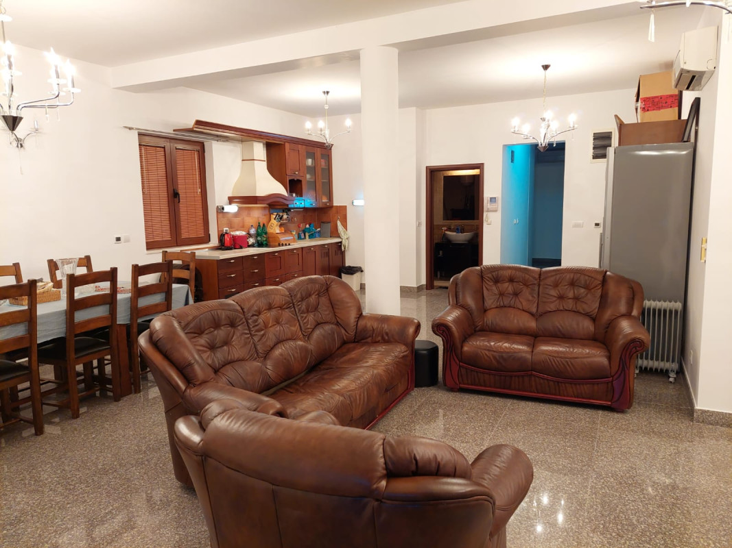 Casa en Kamenari, Montenegro, 250 m² - imagen 5