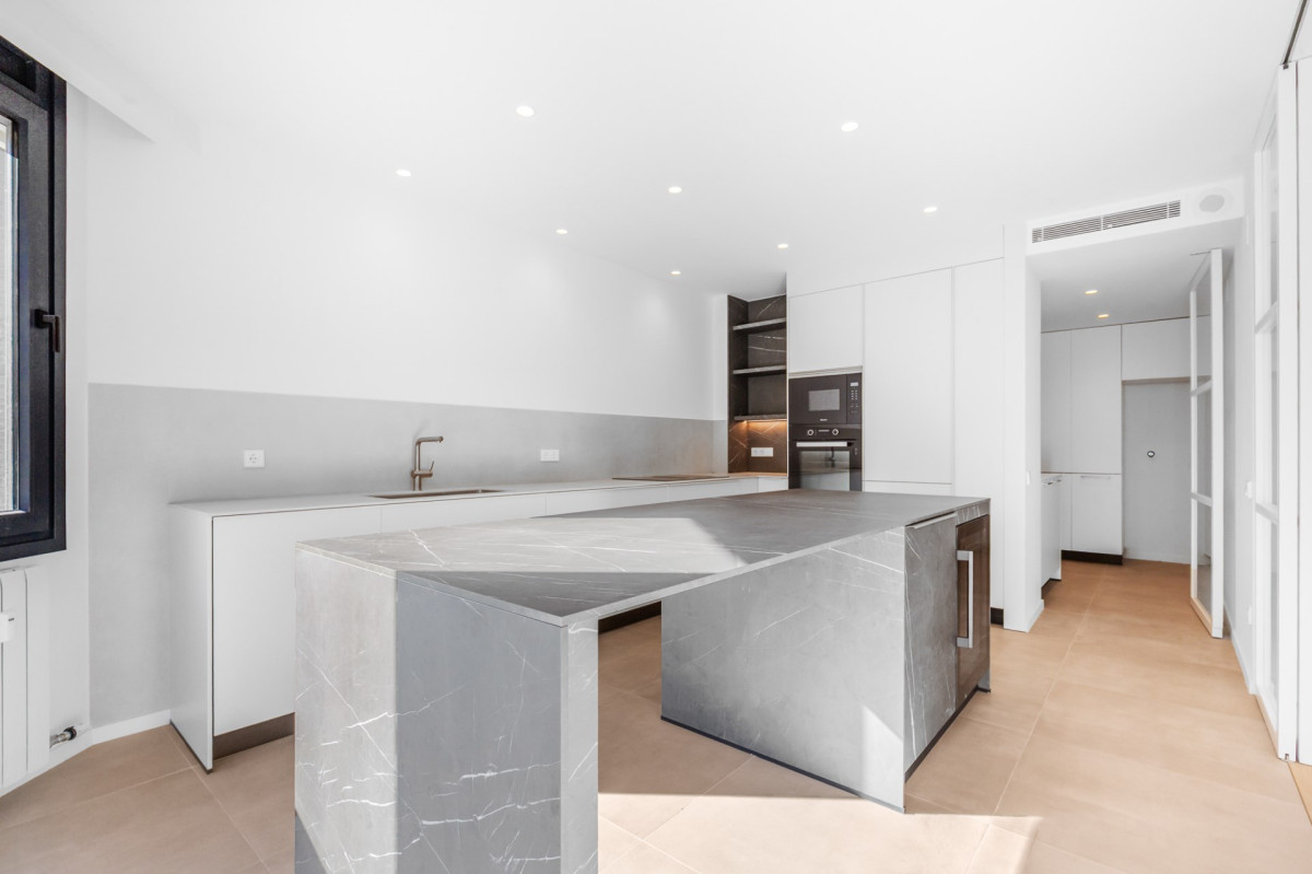 Wohnung in Barcelona, Spanien, 255 m² - Foto 8