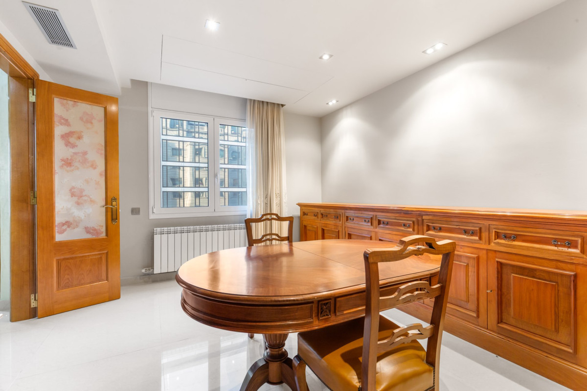 Wohnung in Barcelona, Spanien, 245 m² - Foto 9