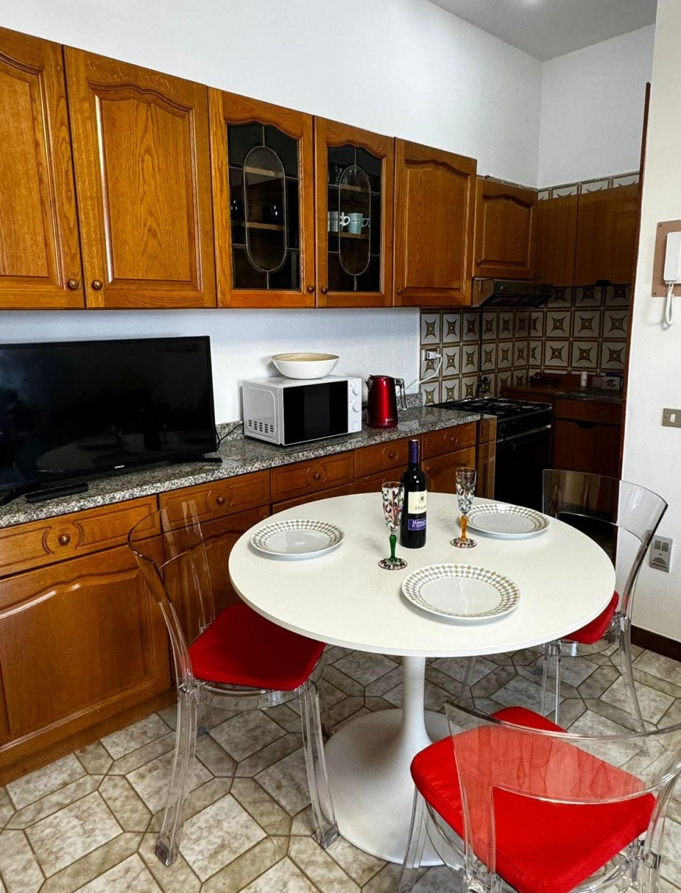 Apartment in Monza, Italy, 35 m² - picture 5