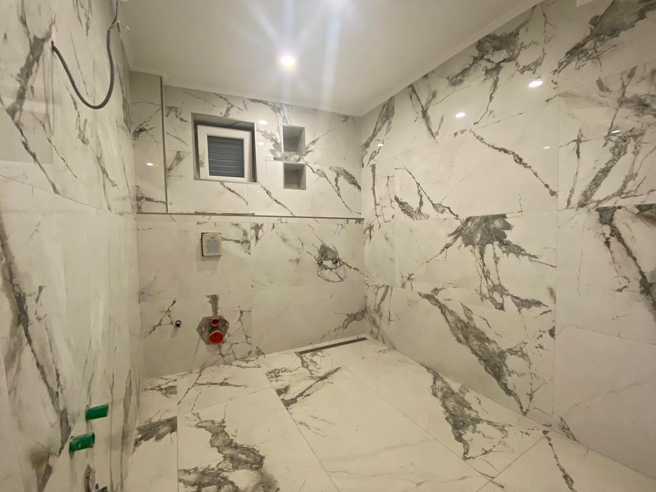 Commercial property in Ulcinj, Montenegro, 400 m² - picture 3