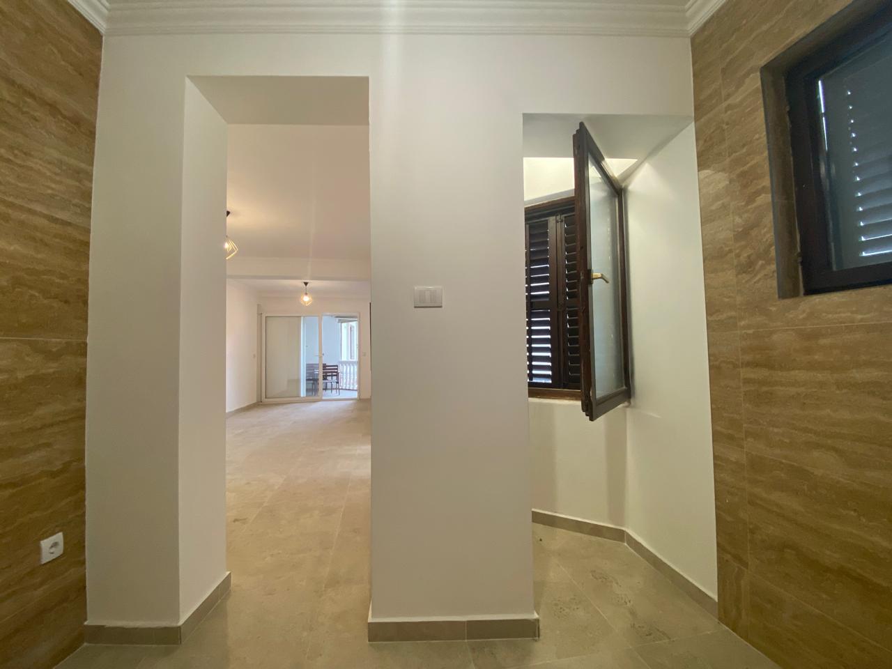 Commercial property in Ulcinj, Montenegro, 400 m² - picture 12