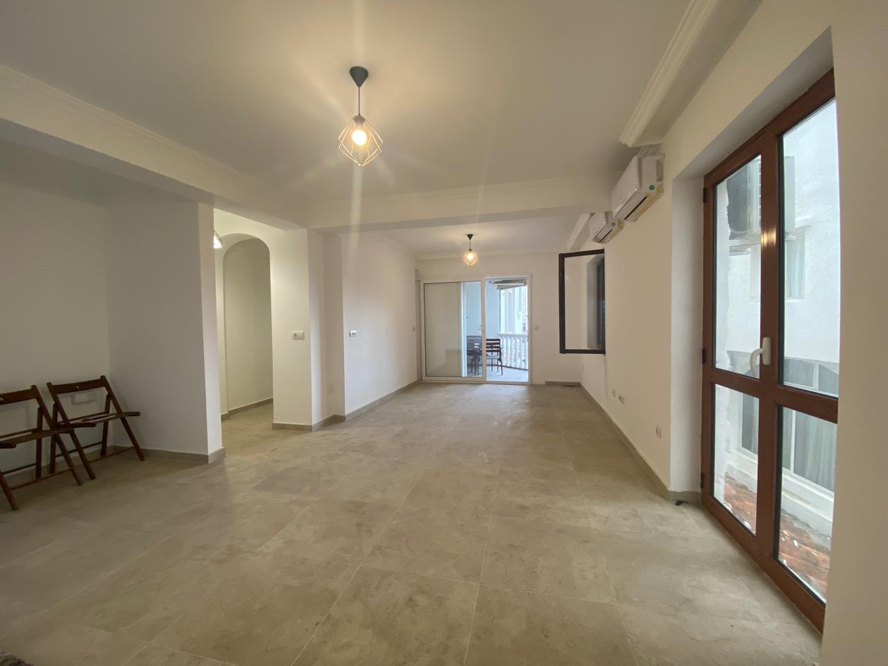 Commercial property in Ulcinj, Montenegro, 400 m² - picture 1