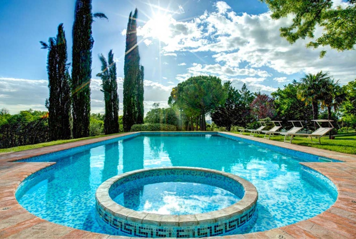 Villa en Giove, Italia, 350 m² - imagen 1