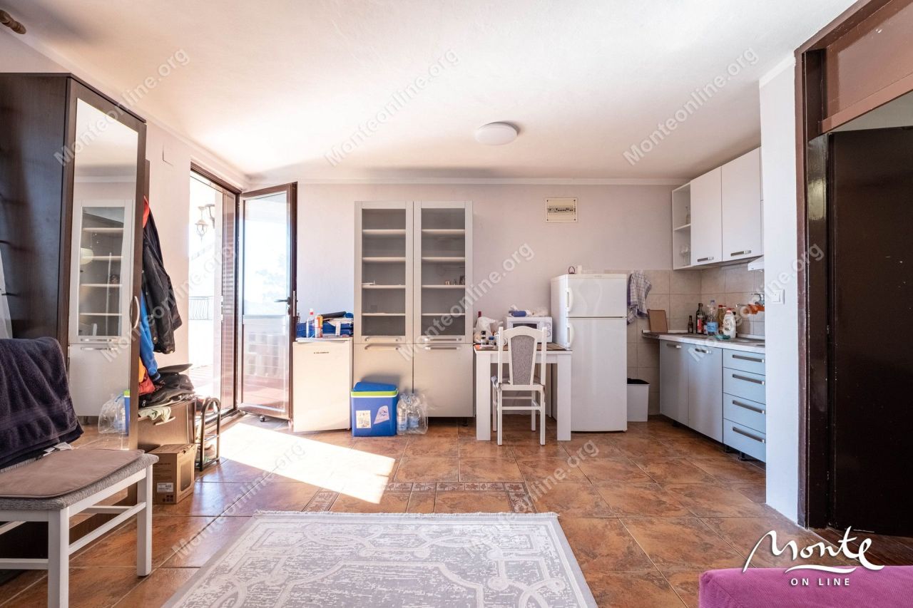 Villa in Tivat, Montenegro, 153 m² - Foto 9