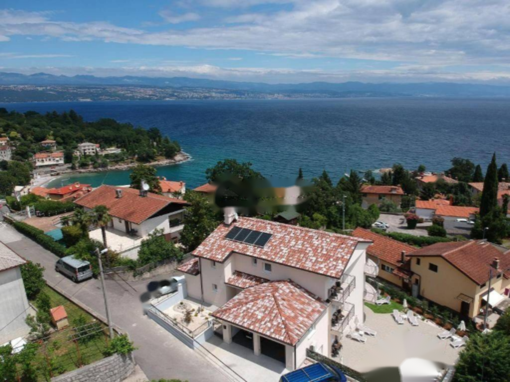 Maison à Opatija, Croatie, 380 m² - image 2