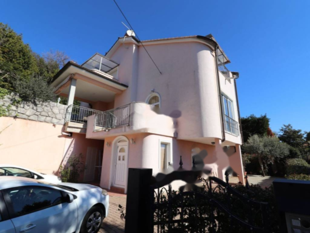 House in Opatija, Croatia, 420 m² - picture 2