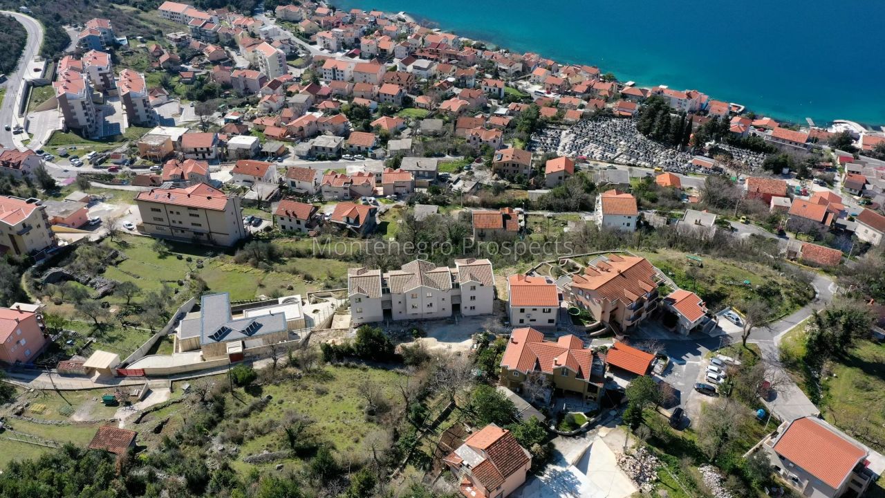 Grundstück in Dobrota, Montenegro, 1 079 m² - Foto 6