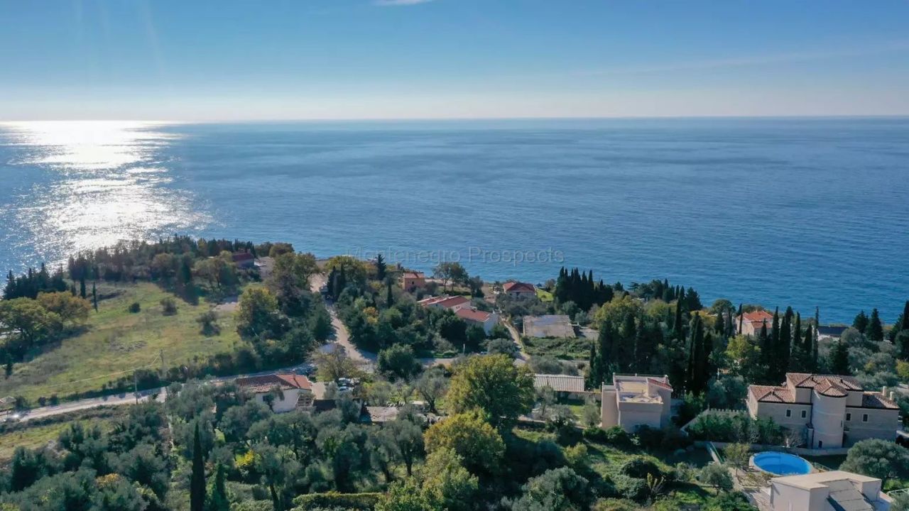 Terrain à Rézévici, Monténégro, 3 561 m² - image 3