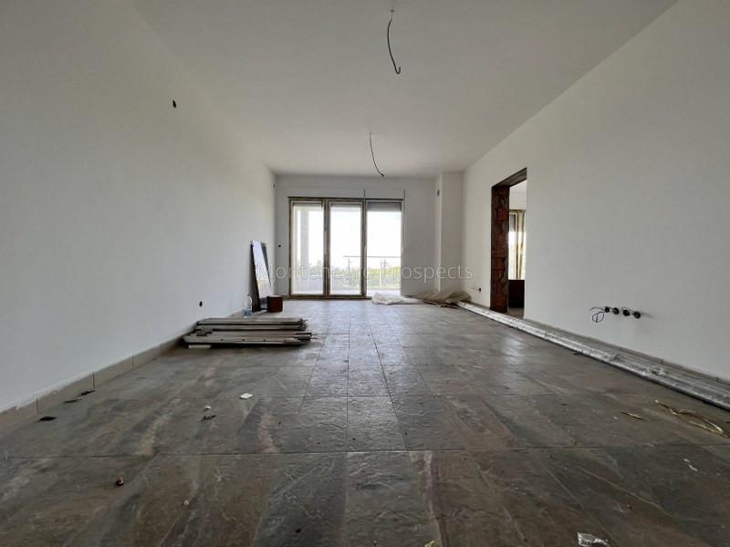 Terreno a Krimovica, Montenegro, 8 400 m2 - foto 9