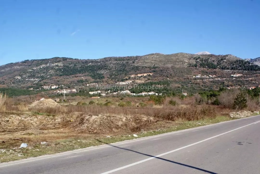 Grundstück in Kavač, Montenegro, 89 487 m² - Foto 1